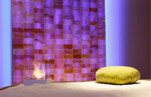 Salt_Wall_for_Chromotherapy_-_Himalayan_Salterz